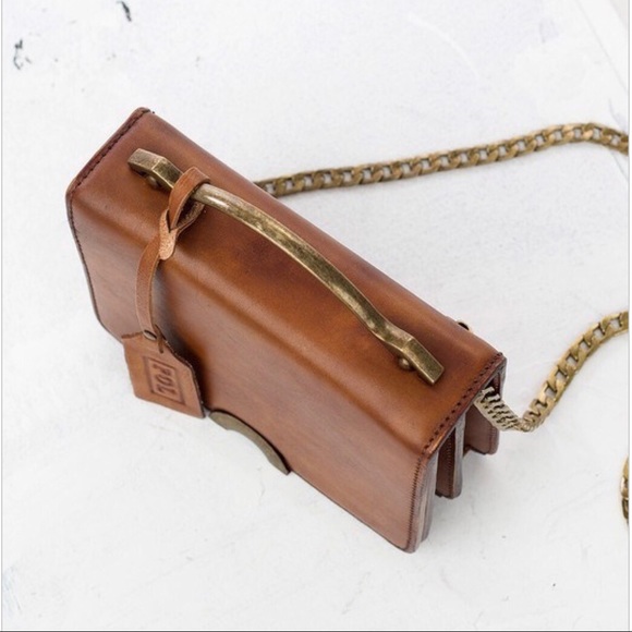 HP! Leather Foldover Crossbody Handbag! - Picture 5 of 7